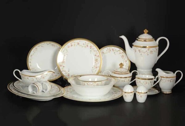 Цветочные мотивы Столово-чайный сервиз Royal Classics на 12 персон 79 предмет farforhouse
